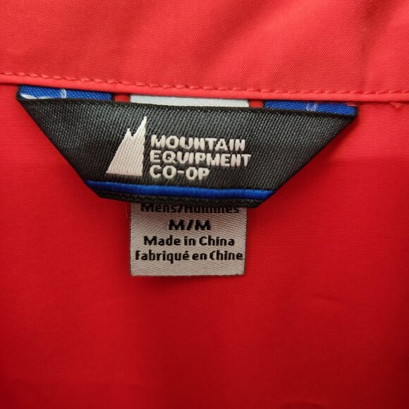 MEC Men’s Medium Red Cycling Jacket with Reflective Stripes - Picture 8 of 11